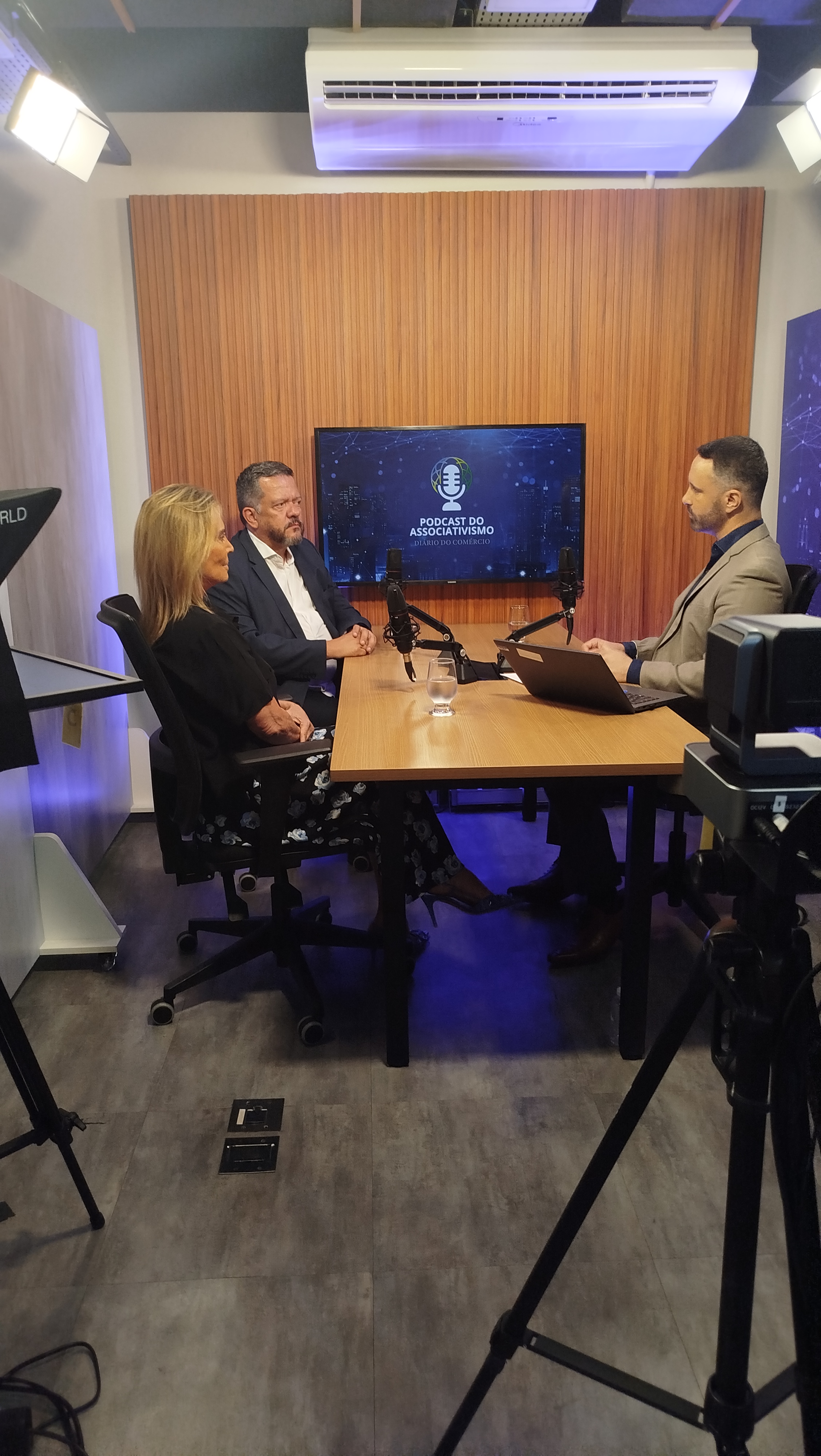 Ana Claudia Badra Cotait, Ulisses Ruiz de Gamboa e Fernando Moreira no 