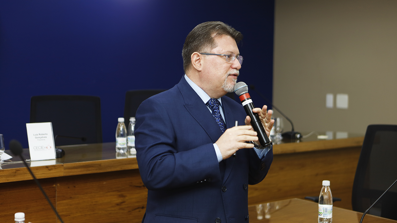 Maurício Manfrè